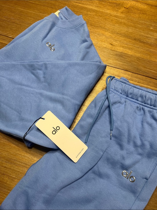ALO Yoga Other - ALO Womens Light Blue Sweatshirt and Joggers with Drawstring